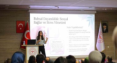 Bayburt'ta sağlık personeline kronik hastalıklar konusunda eğitim verildi