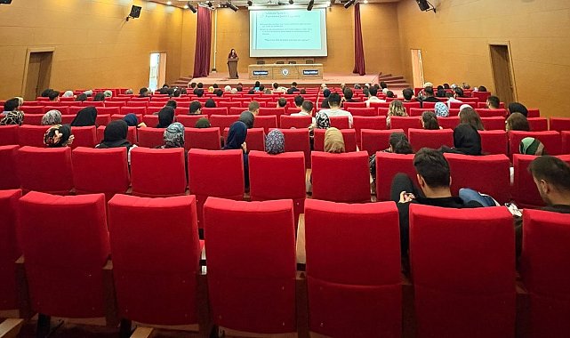 Bayburt'ta üniversite öğrencilerine şiddetin işaretleri anlatıldı
