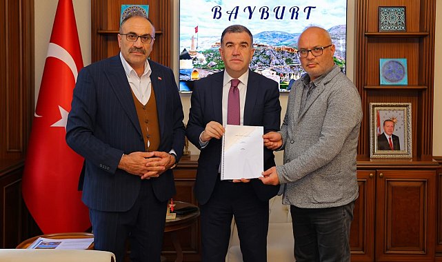 Bayburt'un petrol potansiyelinin tespiti için Vali Eldivan'a rapor sunuldu