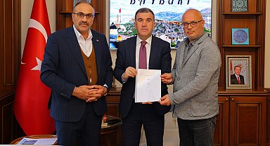 Bayburt'un petrol potansiyelinin tespiti için Vali Eldivan'a rapor sunuldu
