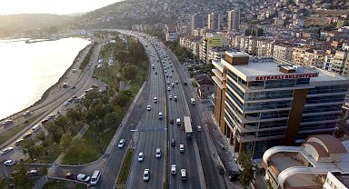 Bayraklı Belediyesinde 20 milyonluk kamu zararı, 4 milyonluk rüşvet ağı