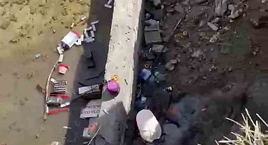 Belediyenin 2 gün önce çevre güvenliği alınmadığı için ceza yazdığı inşaatın temeline düşen yaşlı adam yaralandı