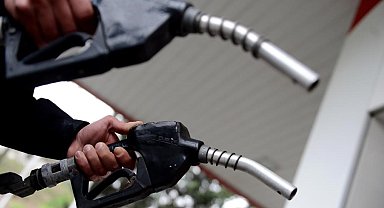Benzine 4 lira 30 kuruş indirim geldi