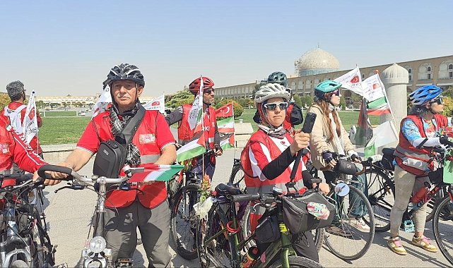 Bergama'dan İran'a çocuklar için pedal çevirdi