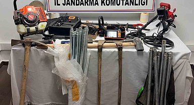 Beylikova'da kaçak kazı operasyonunda 5 şüpheli yakalandı