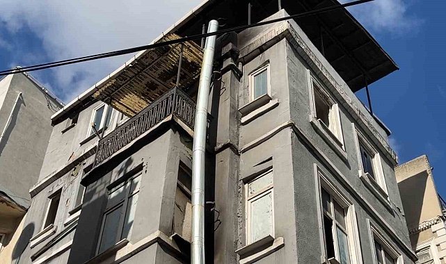 Beyoğlu'nda yangın paniği