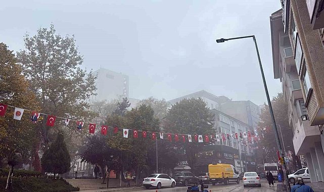 Bilecik sisli bir güne uyandı