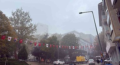Bilecik sisli bir güne uyandı
