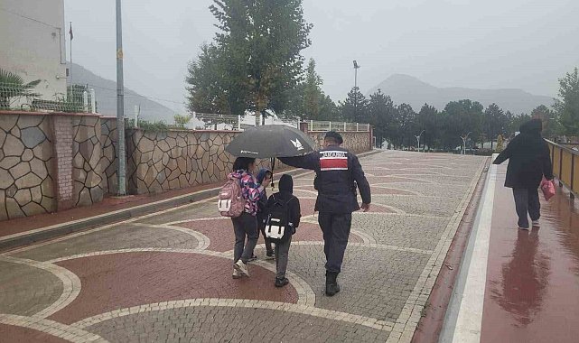 Bilecik'te 14 okul çevresi kontrol edildi