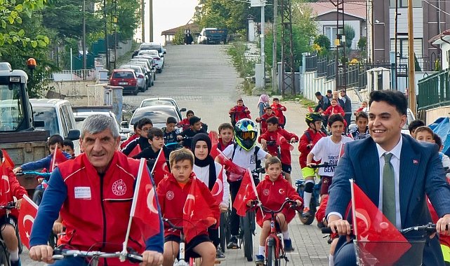 Bilecik'te Cumhuriyet'in 103'üncü yılı için pedal çevirdiler