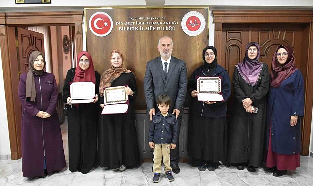 Bilecik'te hafızlara belgeleri verildi