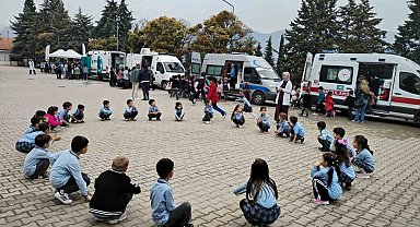 Bilecik'te minik öğrencilere sağlık eğitimi
