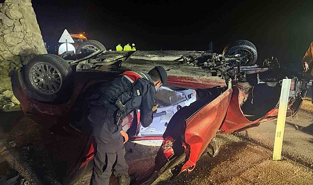 Bilecik'te otomobil takla attı: 3 yaralı