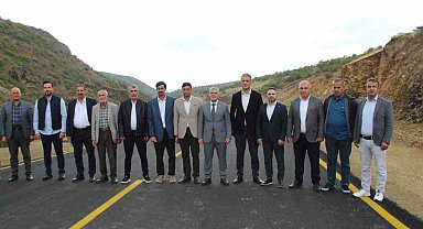 Bingöl'de köy yollarında sıcak asfalt seferberliği: Vali Çelik'ten kuzey ilçeleri için müjde