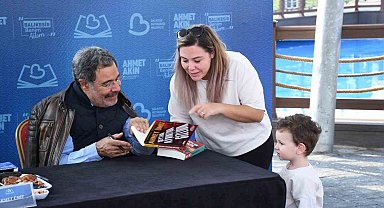 Birbirinden kıymetli yazarlar Balıkesir Kitap Fuarı'nda