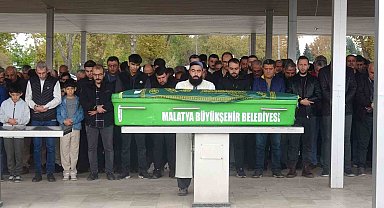 Bisiklet kazasında hayatını kaybeden adliye çalışanı Malatya'da defnedildi