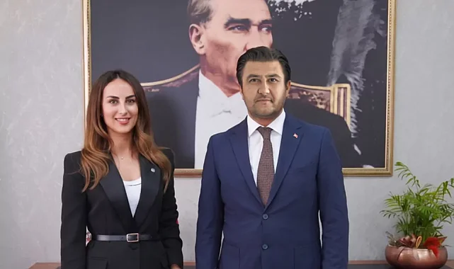 Bodrum Belediye Meclis Üyesi Asuman Gülsoy AK Parti'ye geçti