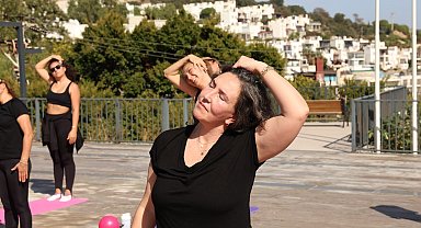Bodrum'da pilates dersleri devam ediyor