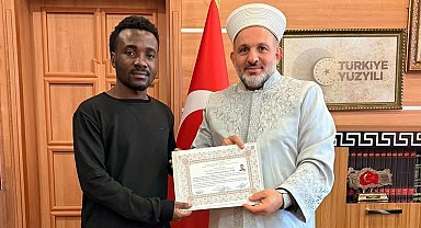 Bolu'da Kongolu üniversite öğrencisi Müslüman oldu, Osman ismini aldı