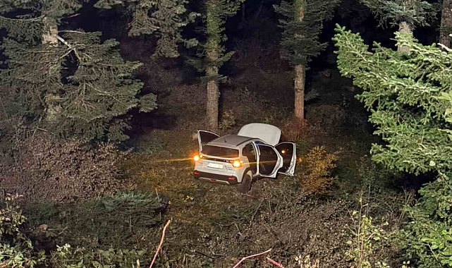 Bolu'da otomobil uçuruma uçtu: 4 yaralı