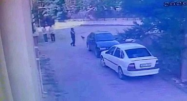 Bolu'da park halindeki otomobilden saat çaldı