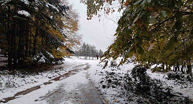 Bolu'nun doğa harikası Abant'ta sonbahar ve kış bir arada