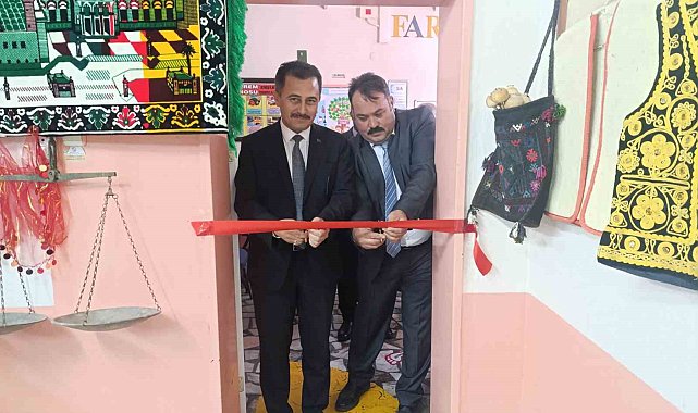 Bolvadin'de Ceylan Emet İlkokulu "Kültür Evi" açıldı