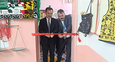 Bolvadin'de Ceylan Emet İlkokulu "Kültür Evi" açıldı