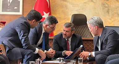 Boyraz ve Çetinkaya, Karabük'ün projelerini görüştü