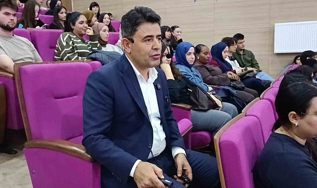 Boyraz'dan öğrencilere milli hızlı tren yorumu: "'Benim de bu trende eserim var' diyebilirsiniz"
