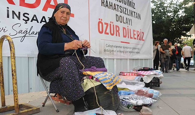 Boyu uzun diye okula gönderilmedi, 66 yıldır el işi yaparak geçimini sağlıyor