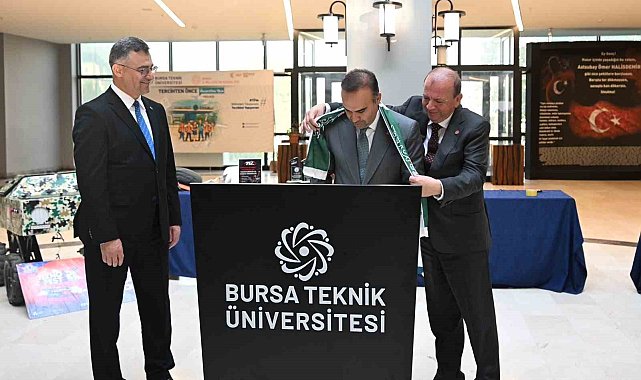 BTSO Başkanı Matlı'dan Bakan Kacır'a Bursaspor atkısı