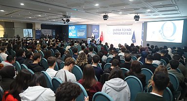 BTÜ'nün konuğu Lauren Booth: Kimlik bu dünyadaki en değerli varlığınızdır