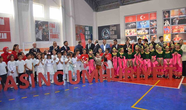 Bulanık'ta 29 Ekim Cumhuriyet Bayramı coşkusu