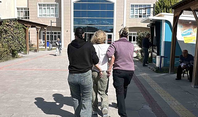 Burdur'da araçların önüne atlayan ve polise direnen Ukraynalı kadın sınır dışı edilecek