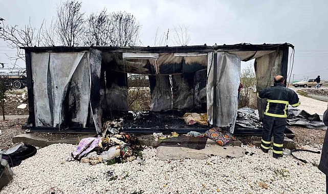Burdur'da baraka yangını: Yaşlı kadın hayatını kaybetti