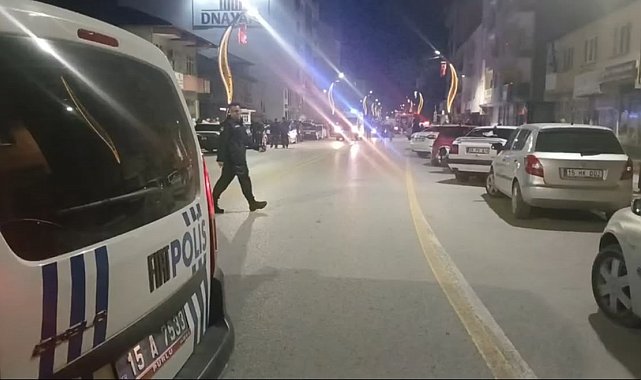Burdur'da çatı alevlere teslim oldu: Yangın güçlükle söndürüldü