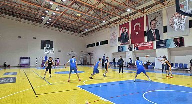 Burhaniye'de basketbol coşkusu yaşandı