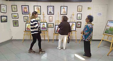 Burhaniyeli 85'lik ressam Edremit' te sergi açtı