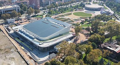 Bursa Atatürk Spor Salonu'nda sona doğru