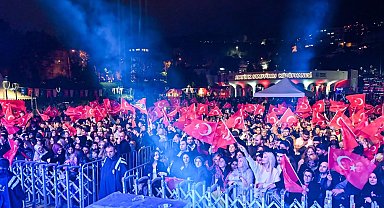 Bursa Cumhuriyet ritminde tek yürek oldu