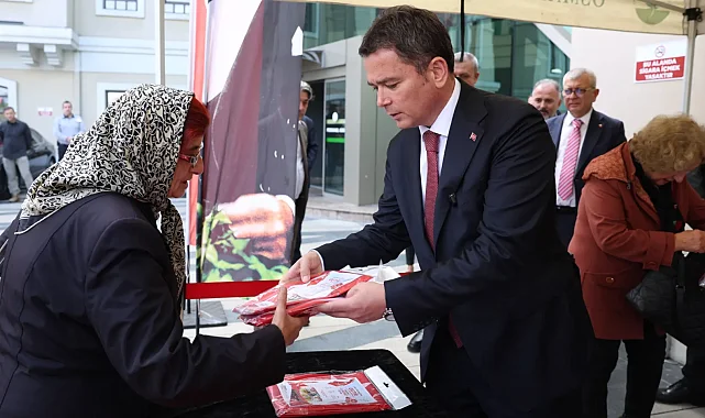 Bursa Osmangazi'de bayrak sevgisi farkındalıkla buluştu