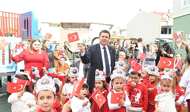 Bursa Osmangazi'de dolu dolu Cumhuriyet coşkusu