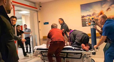 Bursa'da nefes kesen anlar...Sedye üzerinde hayata döndürme çabası