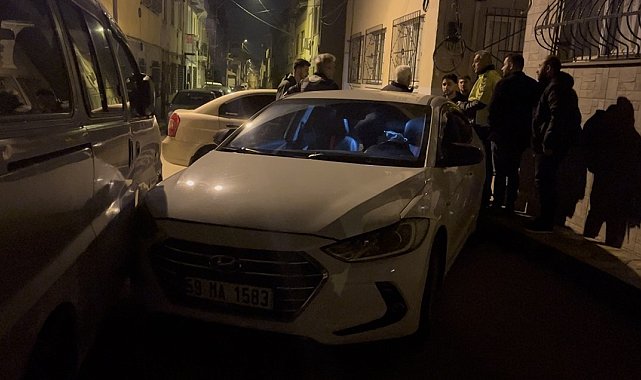 Bursa'da önce otomobille kovaladı, kaza yaptırdı... Kaldırım taşıyla peşine düştü