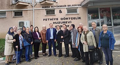 Bursalı emeklilerden huzurevine anlamlı ziyaret