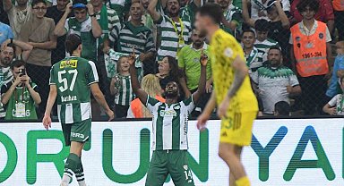 Bursaspor'da tarihi rekor: Kelechi Iheanacho Türk futbol tarihine geçti