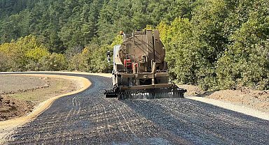 Büyükşehir, Osmangazi'de 10 kilometrelik yolu yeniledi