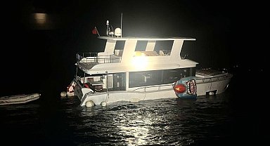 Çanakkale'de batma tehlikesi geçiren teknedeki 2 kişi kurtarıldı