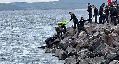 Çanakkale'de denizde erkek cesedi bulundu